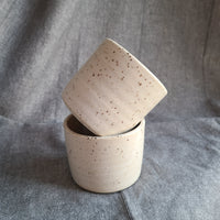 Speckled tumbler by Ed Poterie