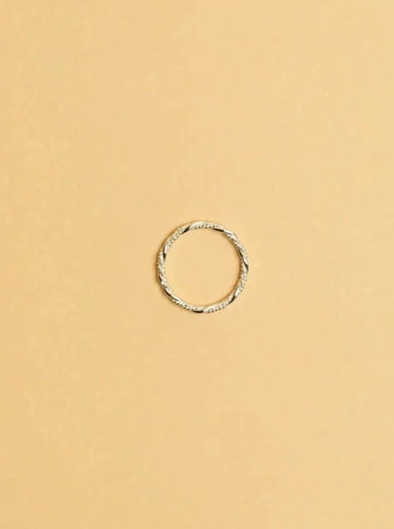 Double Twist ring by La Manufacture