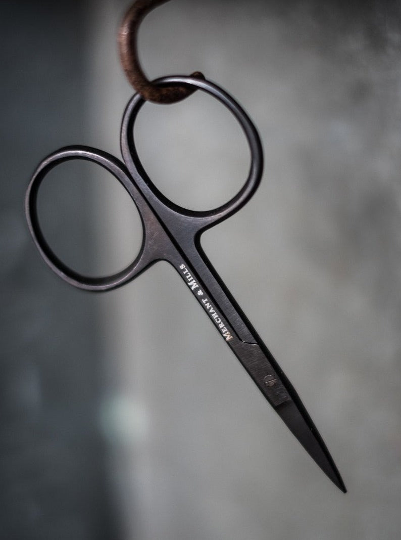 Wide Bow scissors by Merchant & Mills