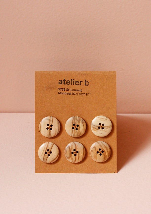 Wooden buttons, 4 sizes