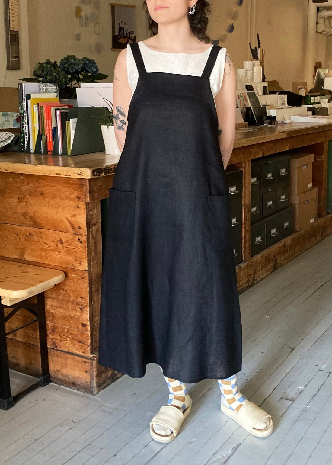 Apron dress No2417w, black linen