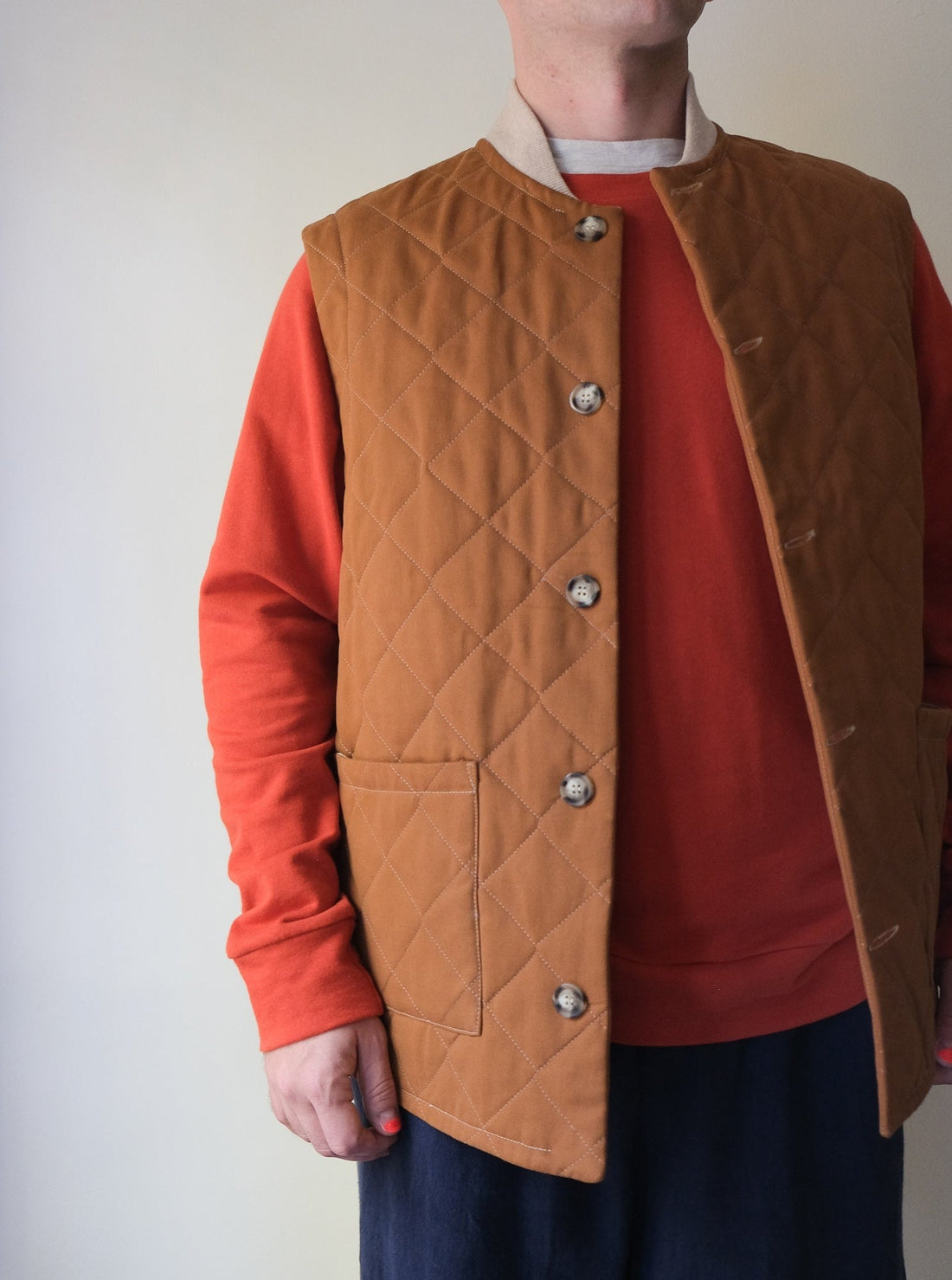 Sleeveless quilted jacket No5710u