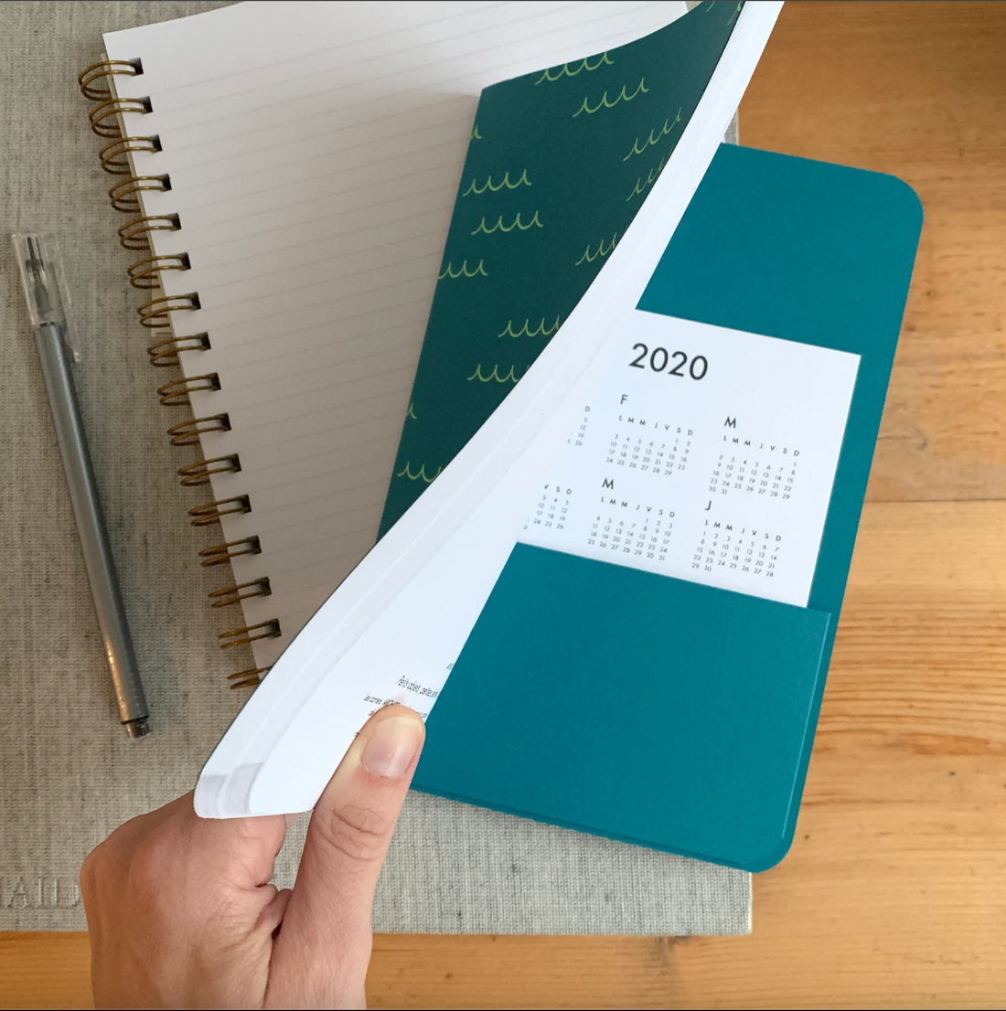 52 weeks planner by Atelier Archipel, waves teal and green