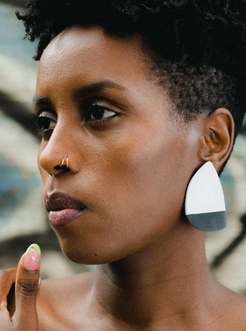 IKUN earrings by Adé