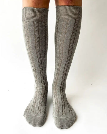 Bas genoux en tricot torsadé OKAYOK, gris
