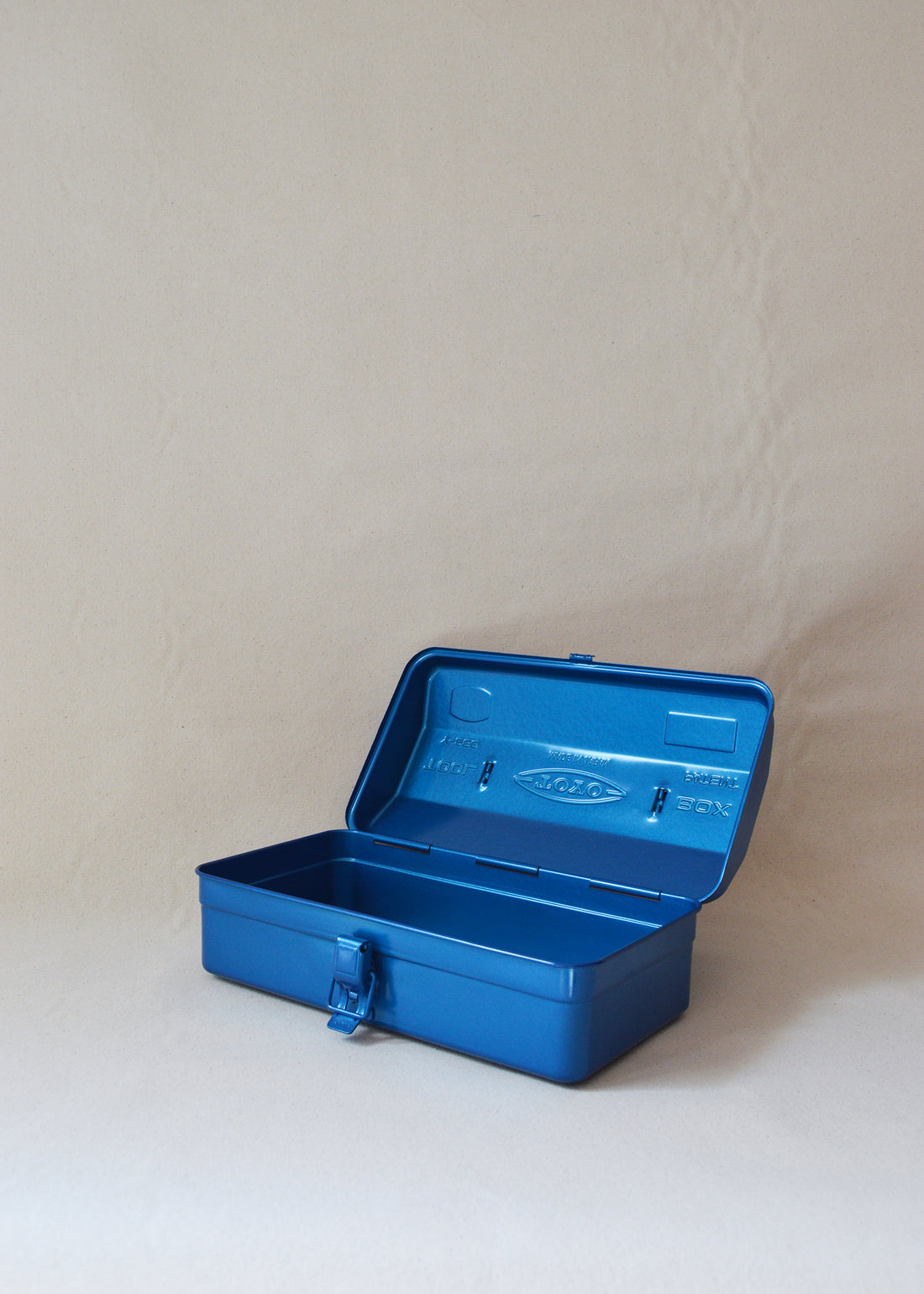 Y-280 tool box by Toyo Steel