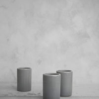 Cylindrical tumbler by Atelier Tréma