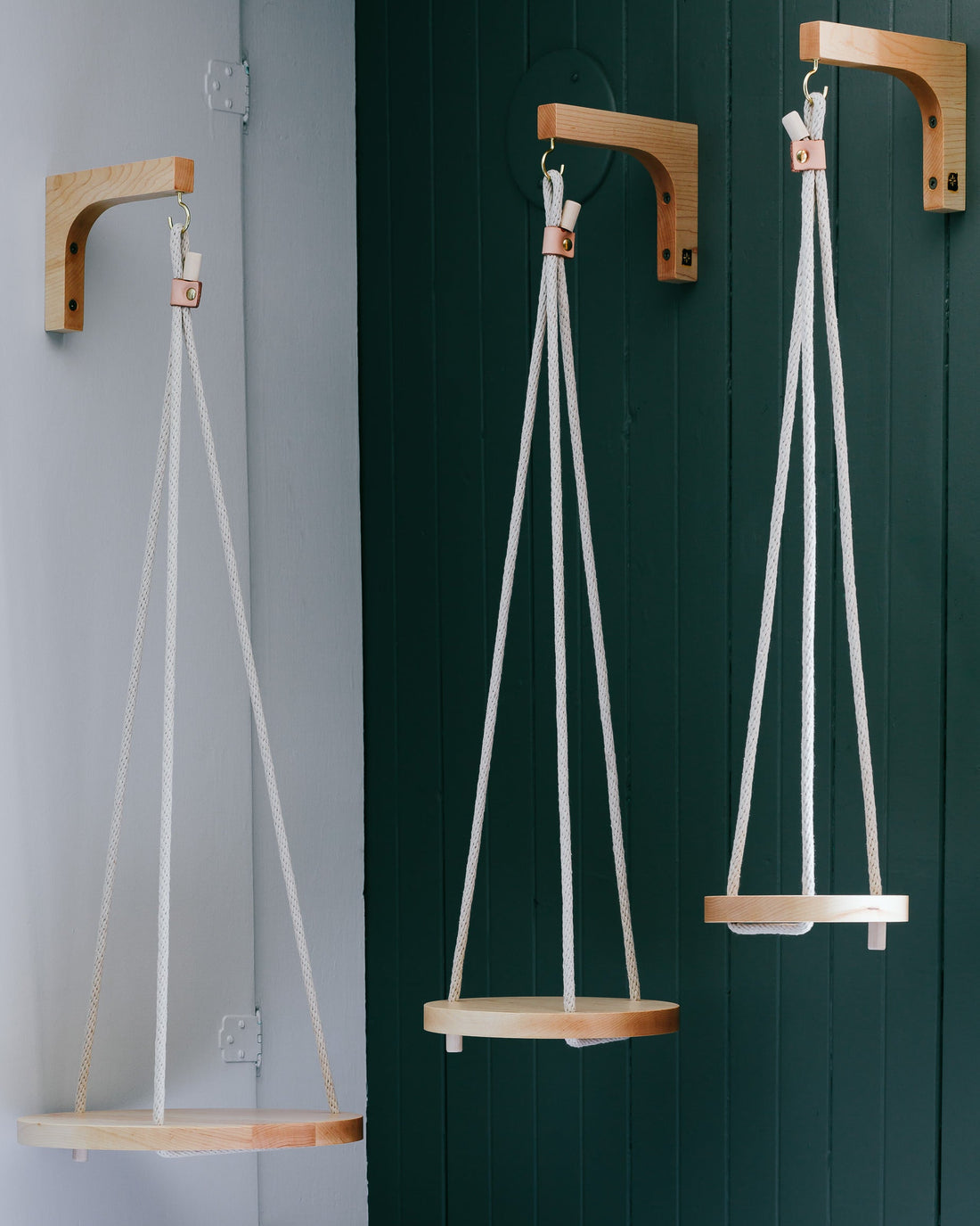 Medium hanging tray The Tenon and the Mortaise