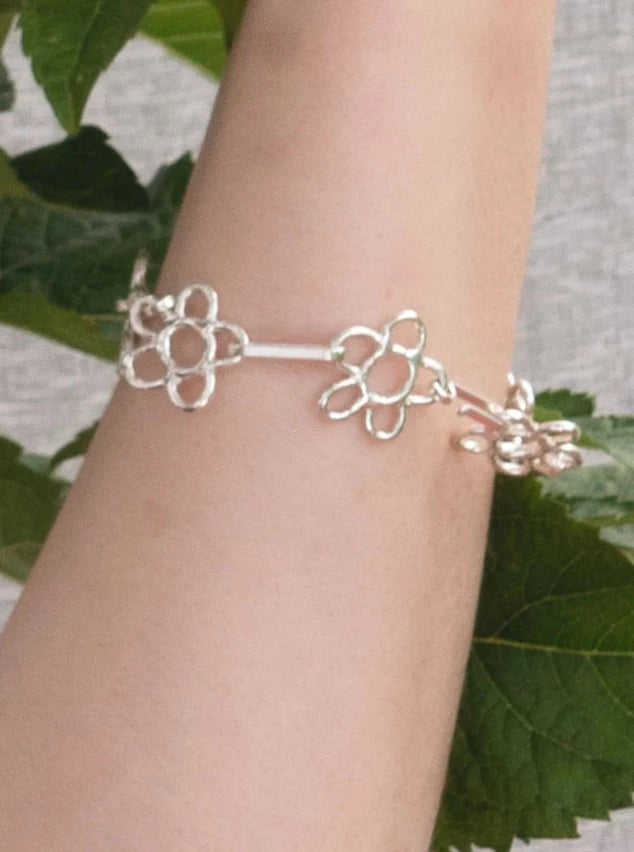 Bracelet fleurs par Marmo