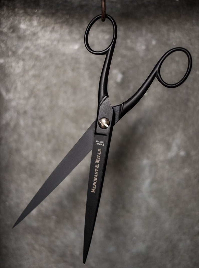 Black xylan studio scissors by Merchant & Mills